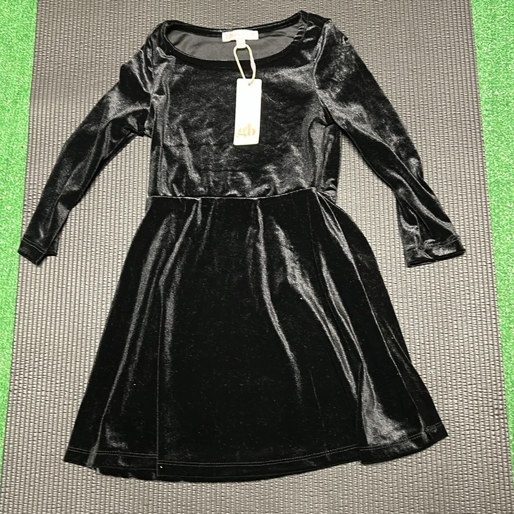 GB Girls size 5 black dress!
